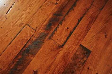 Reclaimed Heart Pine Hardwood Flooring | Peachey Hardwood Flooring