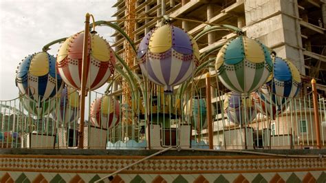 Berlin: A look at Bani Abidi's stirring works at Berlin's Gropius Bau ...