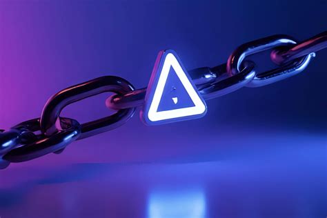 OnlyFans Scam: How Agencies, Creators, and Chatters Exploit Each Other and How to Stay Safe