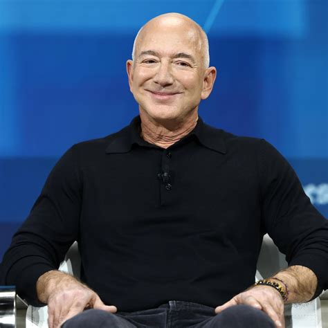 Lauren Sánchez's net worth as she marries Jeff Bezos - TheStreet