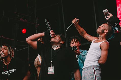 XXXTentacion Live Vibes HD Wallpaper – Music Energy Unleashed