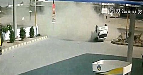 Speeding Car Loses Control And Turns Turtle, Miraculously Everyone ...