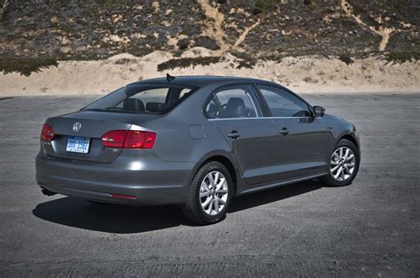 2014 Volkswagen Jetta Photos: Interior, Exterior, and Videos