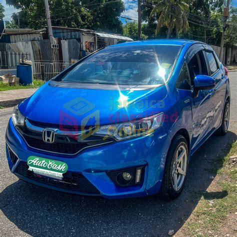For Sale: 2016 Honda Fit - Hagley Park Road