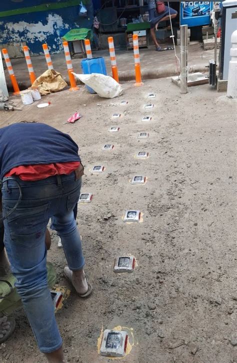 Road Safety Products - Hardoll Solar Road Stud Light Service Provider ...