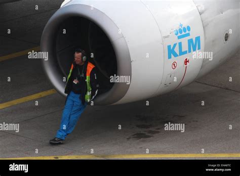 Jet Engine Mechanic 的图像结果