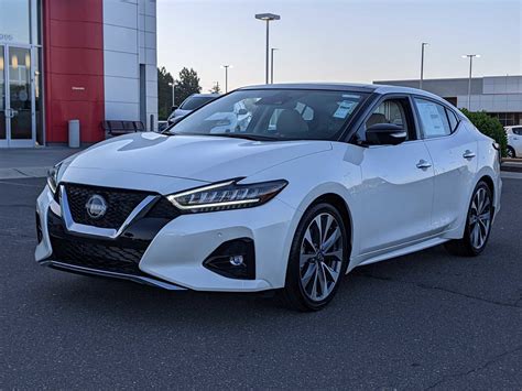 Nissan Maxima Car
