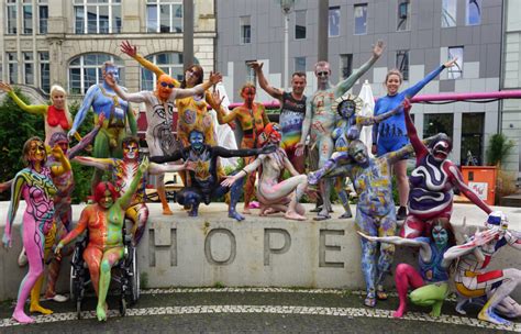 Painting Body Connection 的图像结果