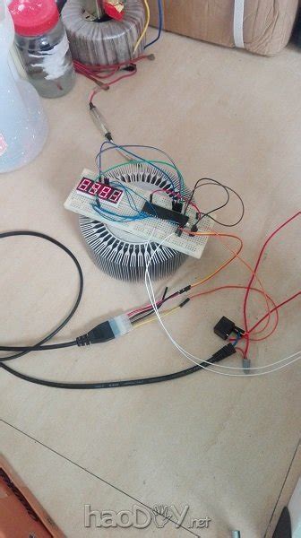 DIY手动微型注塑机_haoDIY_音响电子电脑科技DIY小制作发明