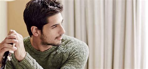 10 Things Every Introvert Should Do To Get The Girl Theyre Crushing On