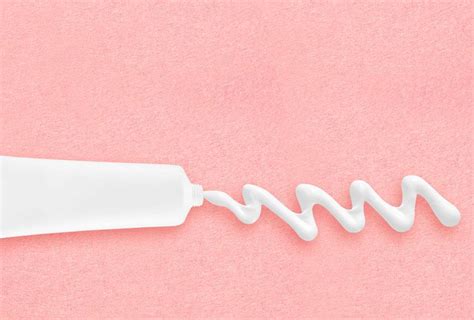5 Super Effective Ways To Treat Painful Lip Pimple At Home