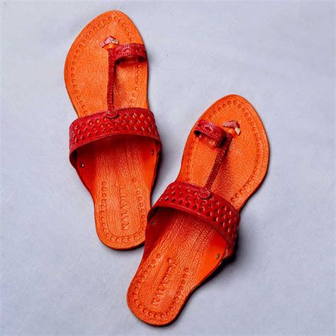 Orange Red T-Strand Punch – Women’s Colorburst Kolhapuri Chappal – Kalapuri