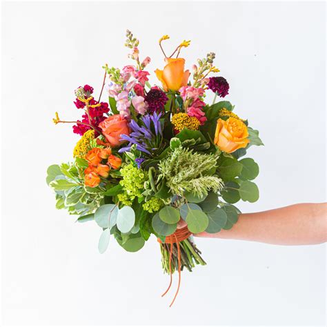 Bella Blooms Subscription • Bella Rosa Market