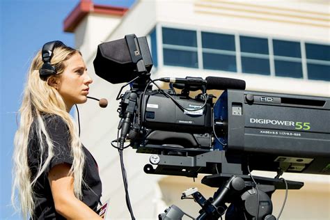 Breaking the Glass Ceiling: Women empower each other in Texas State ...