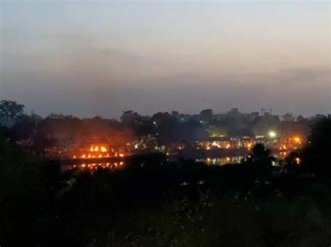 After Video Showing Mass Cremation Of COVID Victims In Lucknow, A Wall ...