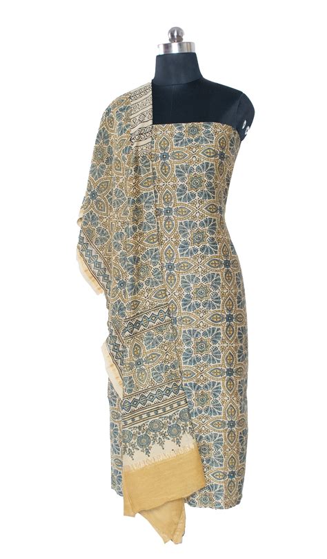 AJRAKH Chanderi Silk Natural Dye Kurta-Dupatta Kutch Handicraft Ethnic ...