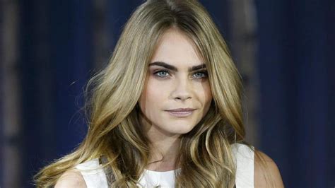 Cara Delevingne recreates Janet Jackson's 'iconic' topless cover in new ...
