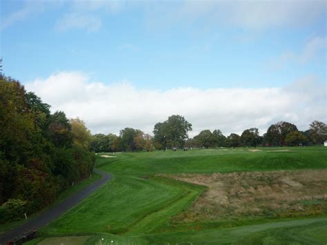 Wannamoisett Country Club - Tiger Golf Traveler