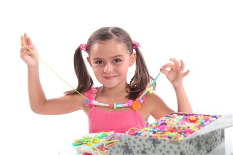 Kids Jewelry Making 的图像结果