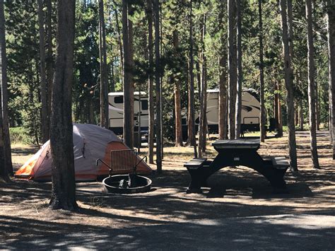 Little Yellowstone Campground ND: Camping Near Theodore Roosevelt National Park