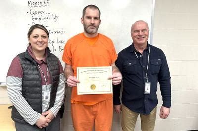 Ten received diplomas through jail/tech school partnership | News | apg ...