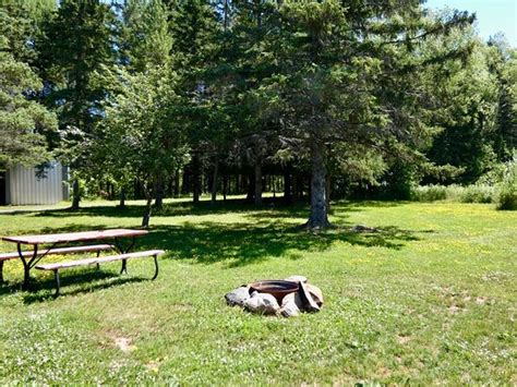 SISKIWIT RIVER CABINS (Cornucopia) - Guesthouse Reviews & Photos ...