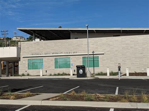 Signal Hill Public Library | Signal Hill, CA | EV Station