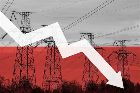 Ligne électrique et drapeau de la Pologne Crise énergétique Concept de ...