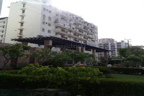 Express View Apartments Resale Price: 8+ Flats for Sale in Express View ...