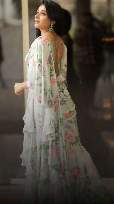 Exotic Earrings By Mirnaa For Girls With Small Face