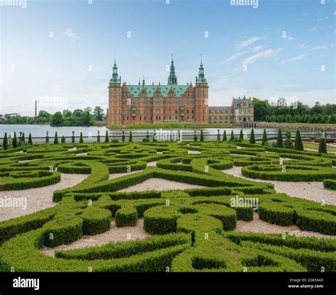 Frederiksborg palace gardens hi-res stock photography and images - Alamy