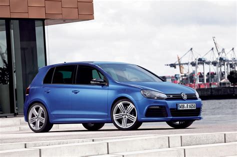 2012 Volkswagen Golf R News and Information