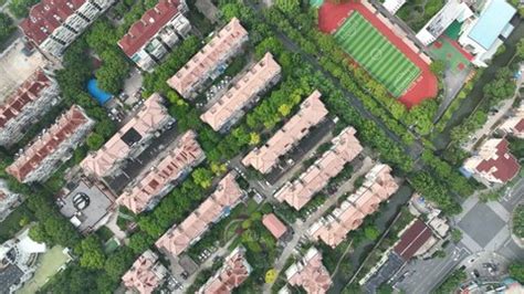 World-Class Building Top View 的图像结果