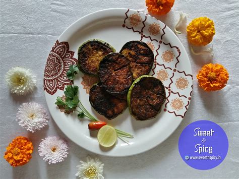 Baigan Bhaja (Brinjal Fry) | Sweet n Spicy