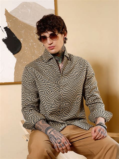 ₹1,099 | Campus Sutra Men's Moon Grey & Khaki Beige Curved-Check ...