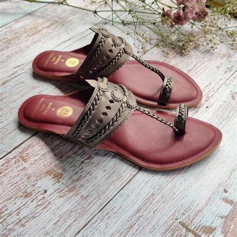 Maroon and Metallic Grey Faux Leather Kolhapuris – irasoles