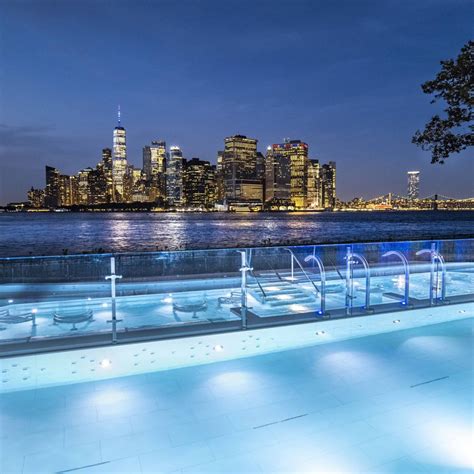 New York City travel and destination guide for weekend getaways