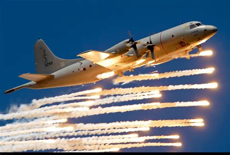 Upgraded P-3 Orion Delivered Ahead Of Schedule - Opérationnels ...