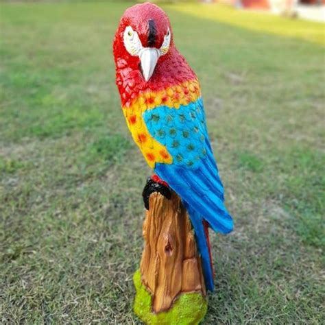 Large Parrot on Wood Log – The Decorshed
