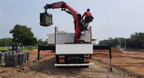 PK 17.001 A SLD1 + Brick Stack Grapple