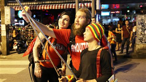 Watch The Amazing Race Season 26 Episode 3: The Amazing Race - # ...