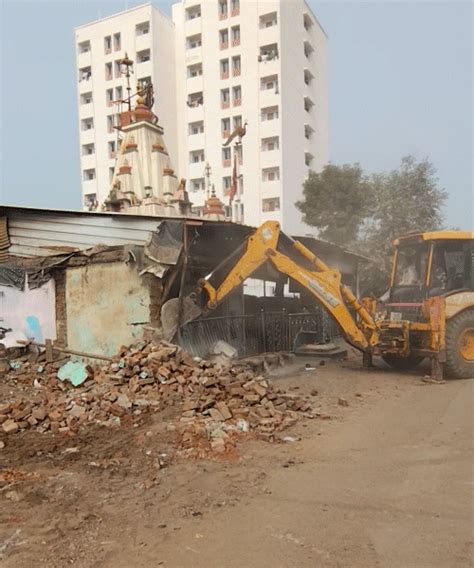 100 houses worth Rs 120 crores in two days-4 religious pressures removed