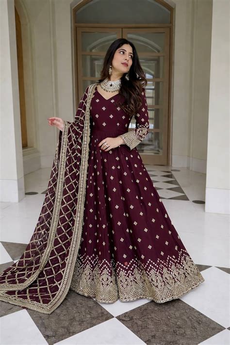 Wine Maroon Heavy Embroidered Anarkali Gown Set with Dupatta – Sajavat ...