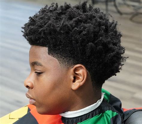 Pin by Luth Bwefar on Hair | Taper fade curly hair, Curly hair fade ...