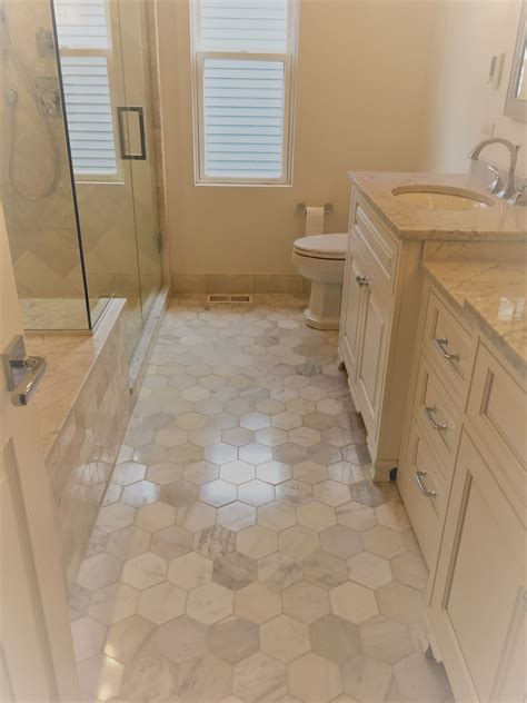 10 Hexagon Tile Floor Bathroom Designs – HOMYSTYLE