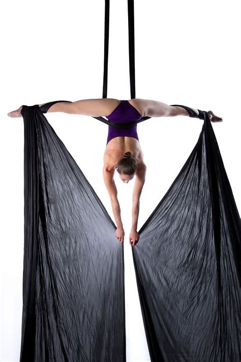 Hire Aerialist Las Vegas | Aerial Acrobatics Vegas | Book Circus ...