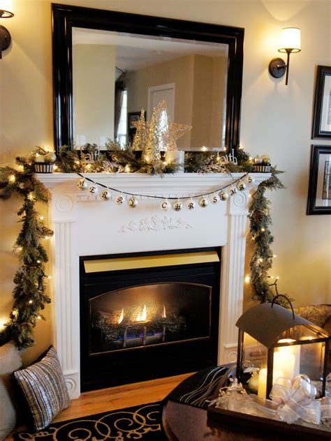 Christmas Mantels | Interior Design Styles and Color Schemes for Home ...
