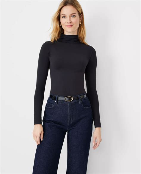 Seamless Long Sleeve Turtleneck Top