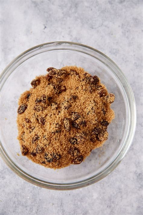 Crock Pot Baked Apples with Raisins and Walnuts - Butter & Baggage