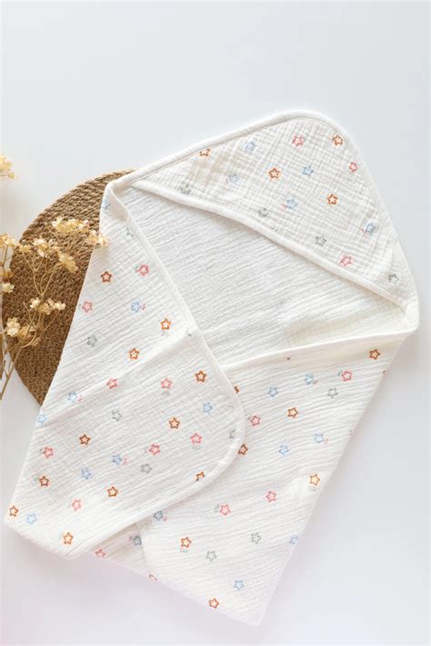 Buy Hooded Muslin Baby Towels-100% Cotton – LilBontre